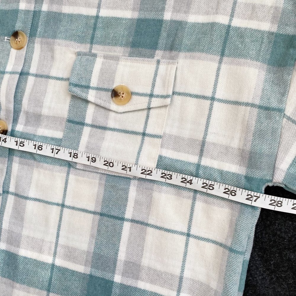 Women's Flannel Shirt Jacket, Button Dawn, Blue Plaid, Chest Pockets, Sz 2X /3X - Picture 9 of 12